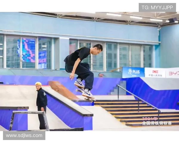 西安攀岩队在滑板精英赛中以99分稳居积分榜首位