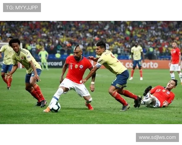 智利与哥伦比亚激战在即11月13日足球盛宴值得期待 智利与哥伦比亚激战在即11月13日足球盛宴值得期待