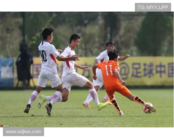 重庆足球队总决赛之路:拼搏与荣耀交织的奋斗历程回顾