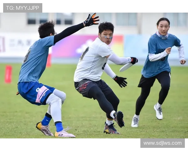 重庆飞盘队在极限运动联赛中的个人能力表现分析与点评