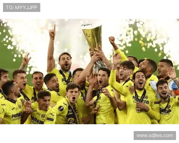 阿斯塔纳迎战比利亚雷力争主场胜利展现球队实力