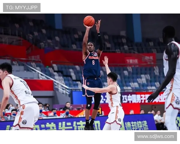 马尚布鲁克斯：从NBA新星到中国篮球的璀璨明珠之路