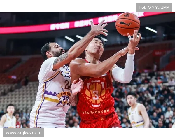 深圳篮球队的蜕变与成长之路全景纪实 深圳篮球队的蜕变与成长之路全景纪实