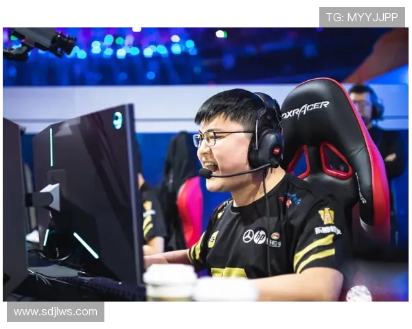 RNG在世界大师赛中以52分稳居积分榜首位展现强劲实力